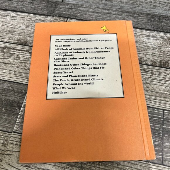 1980s Charlie Brown's Cyclopedia Featuring People Book Volume 10 - Picture 6 of 6